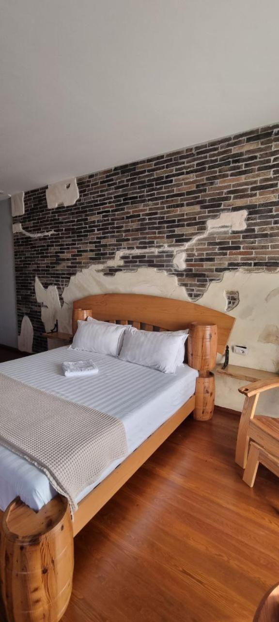 Nurellari Winery Cellar And Guest House 베라트 외부 사진