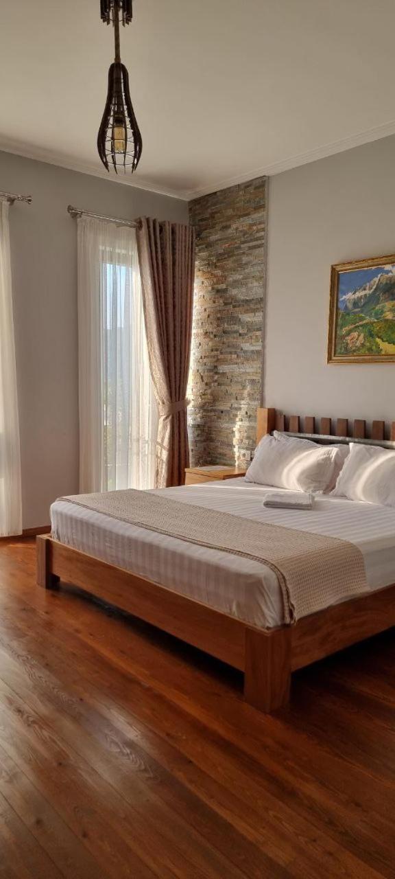 Nurellari Winery Cellar And Guest House 베라트 외부 사진