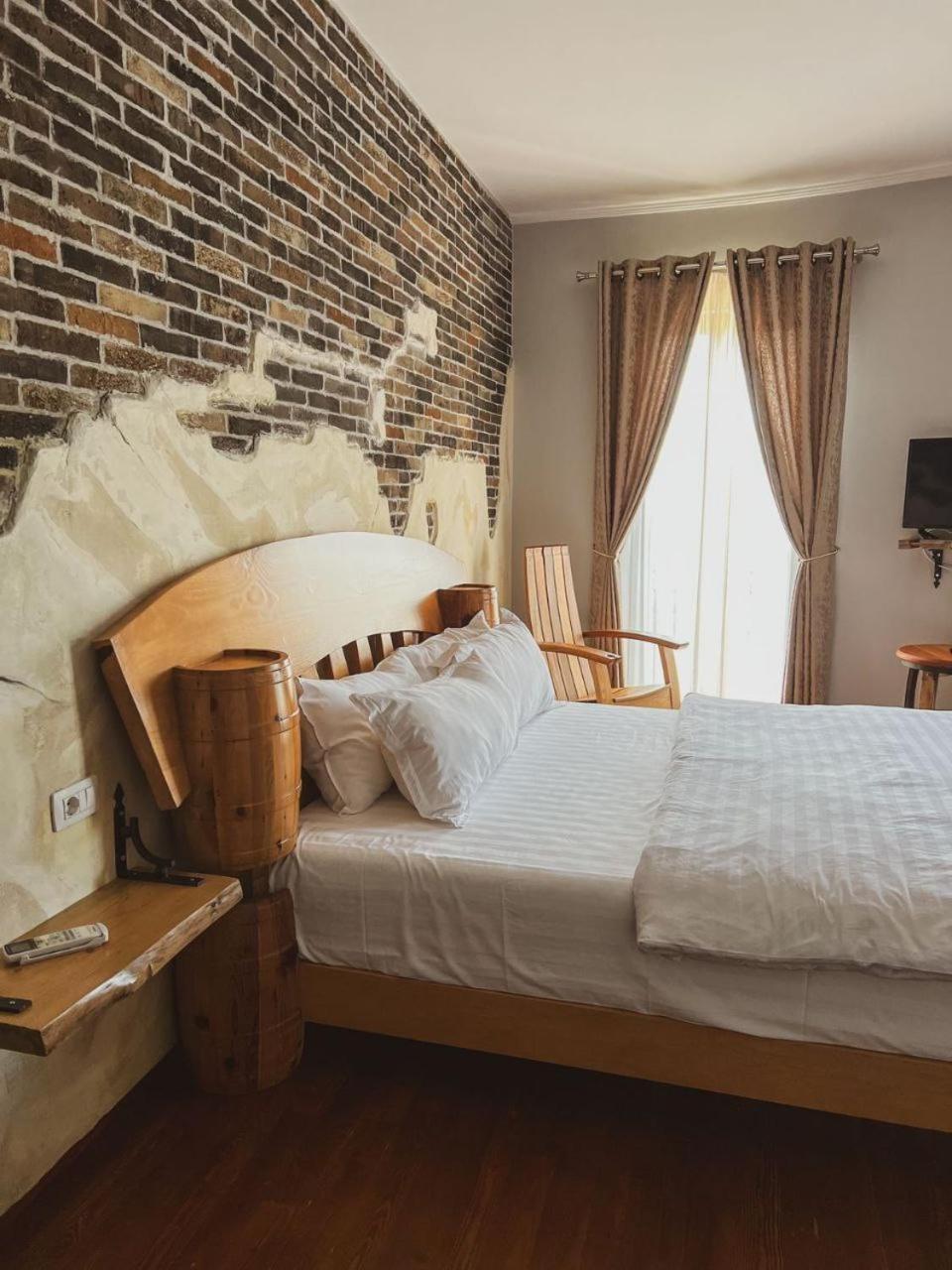Nurellari Winery Cellar And Guest House 베라트 외부 사진